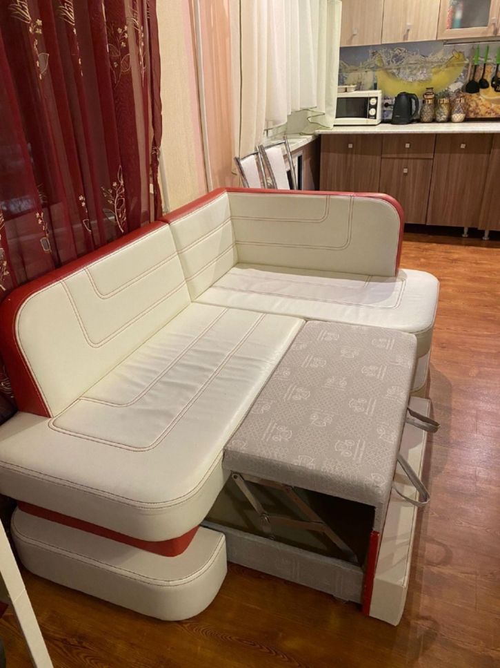 2-комн квартира Горького площадь, д.7а