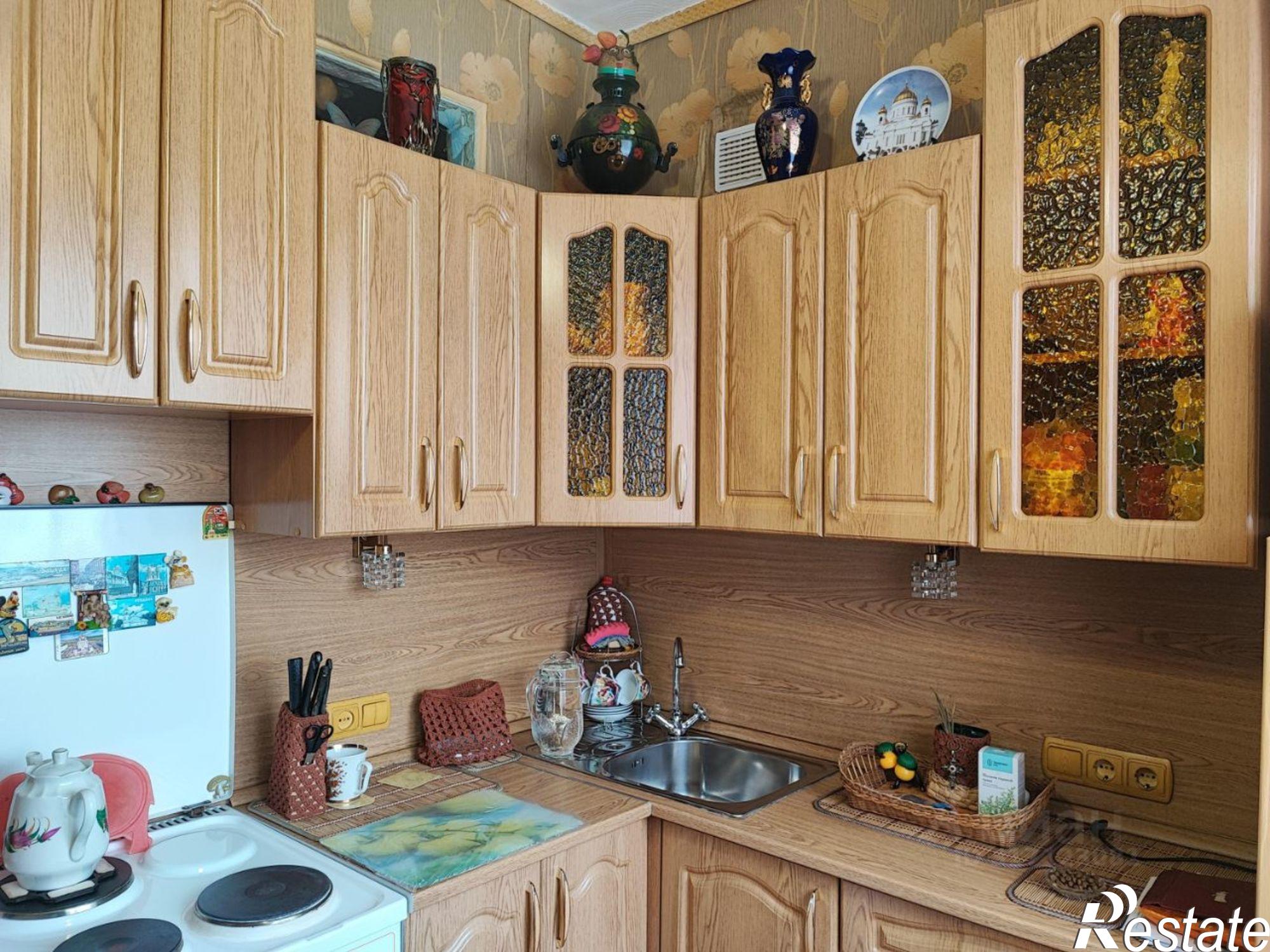 Купить квартиру за 3 650 000 рублей на Бассейновый пер, 10