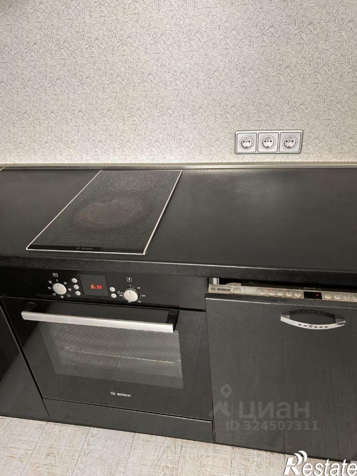 Сдать квартиру за 70 000 рублей на проспект Карла Маркса, 61 к1