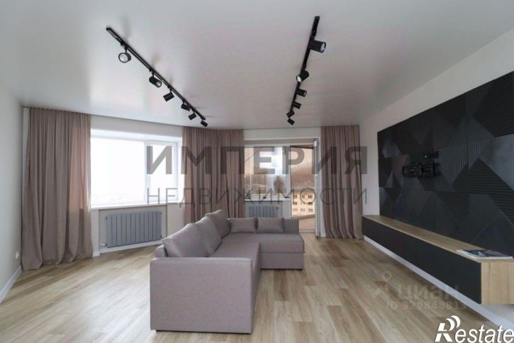 2-комн квартира ул Коммуны, 17,  д. 17