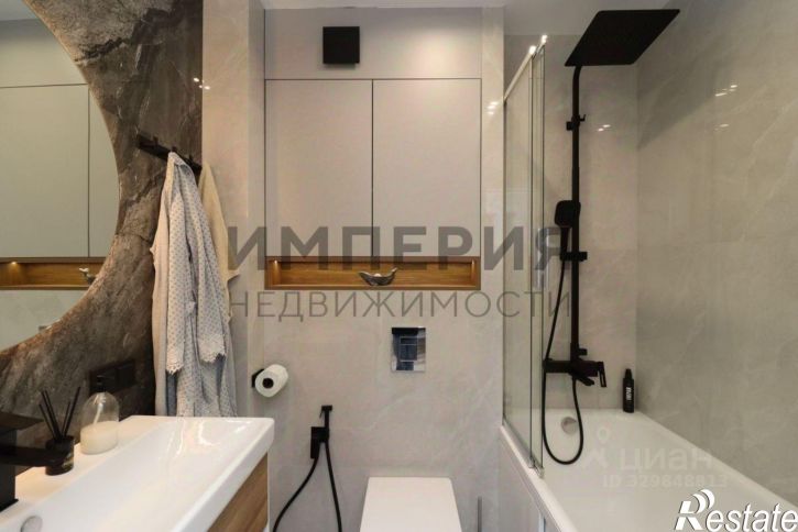 2-комн квартира ул Коммуны, 17,  д. 17