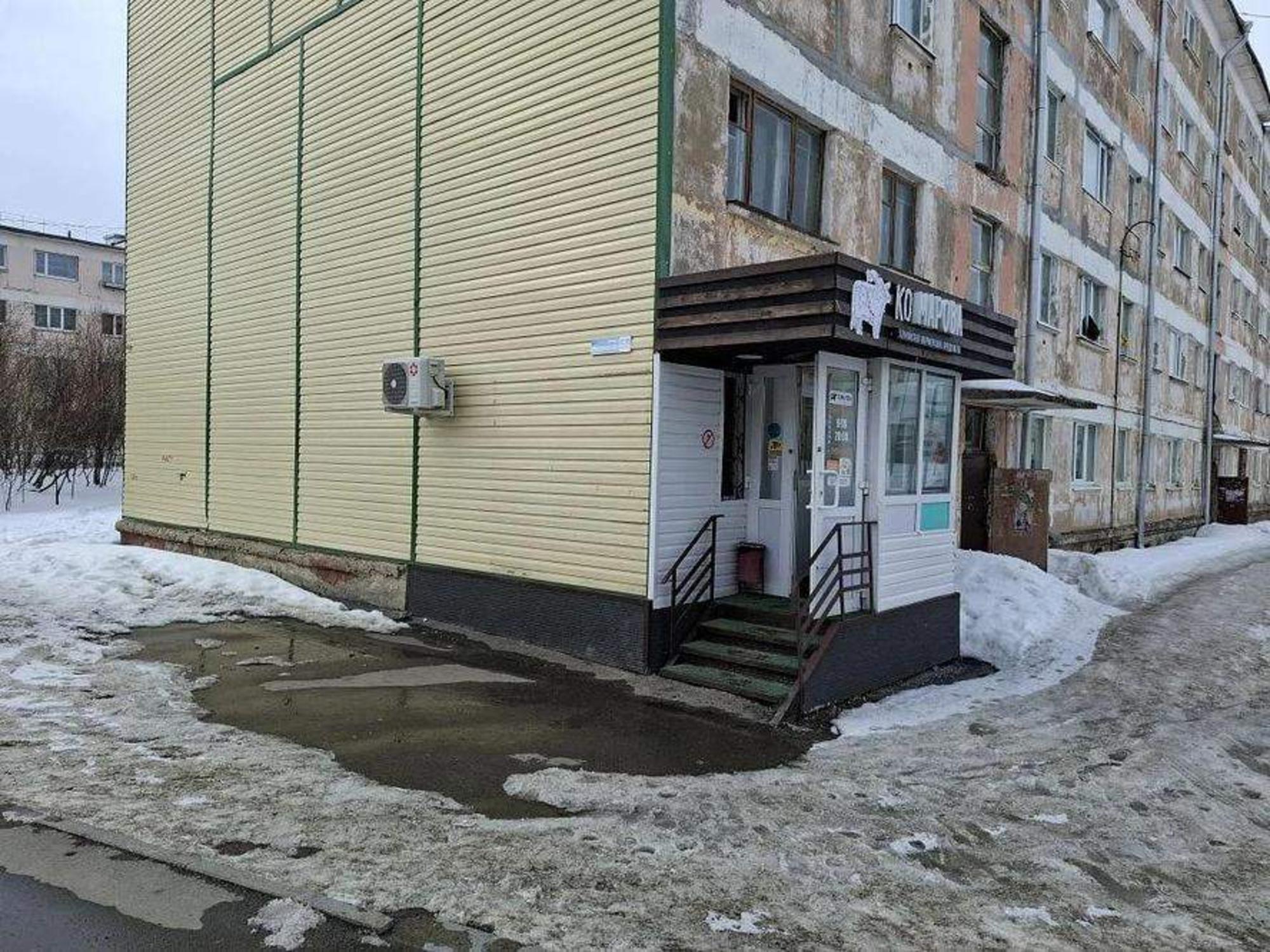 Купить торговое помещение за 10 000 000 рублей на Нагаевская ул., д.55