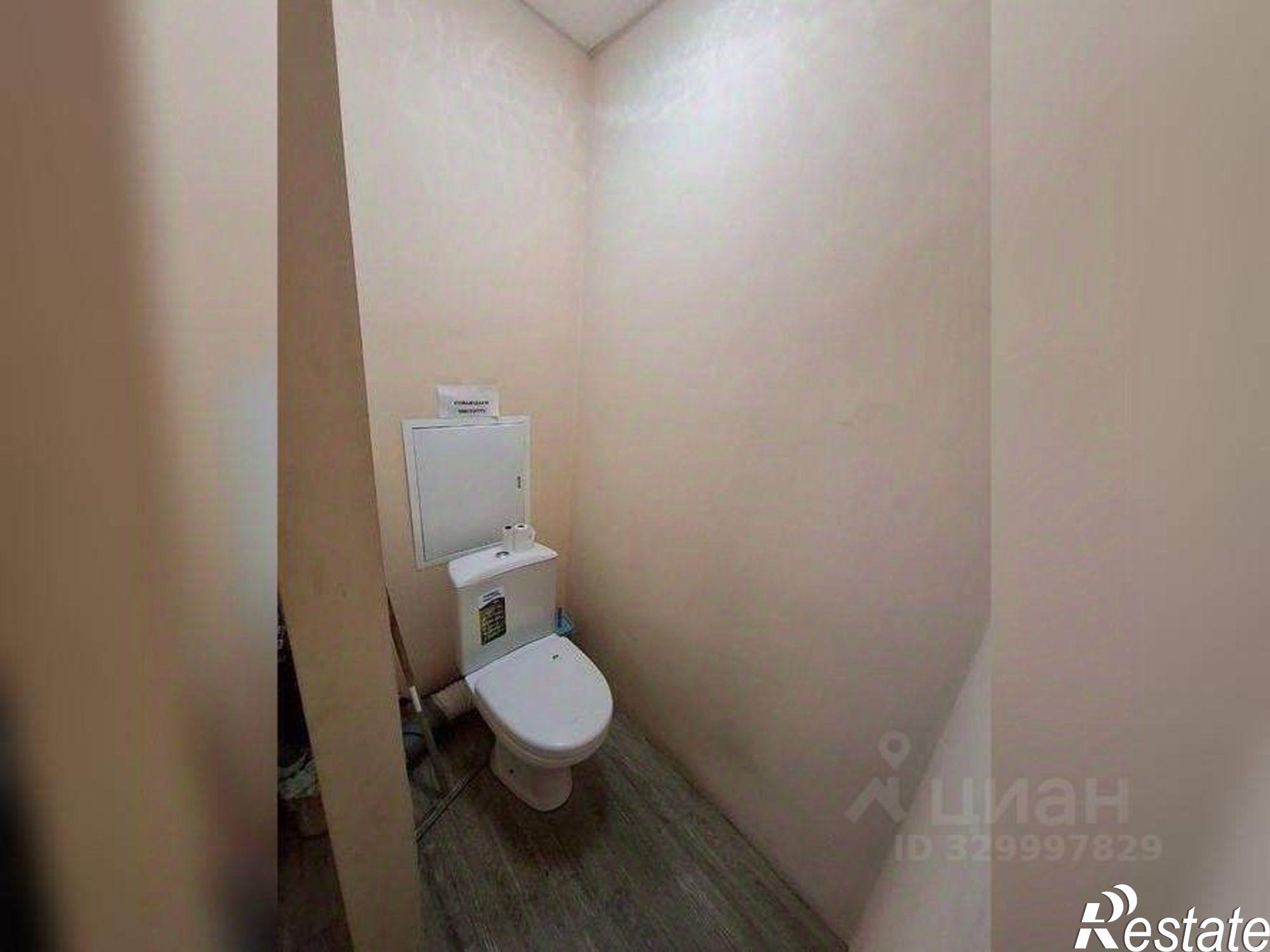 Купить торговое помещение за 7 931 040 рублей на пер Лукса, 10А