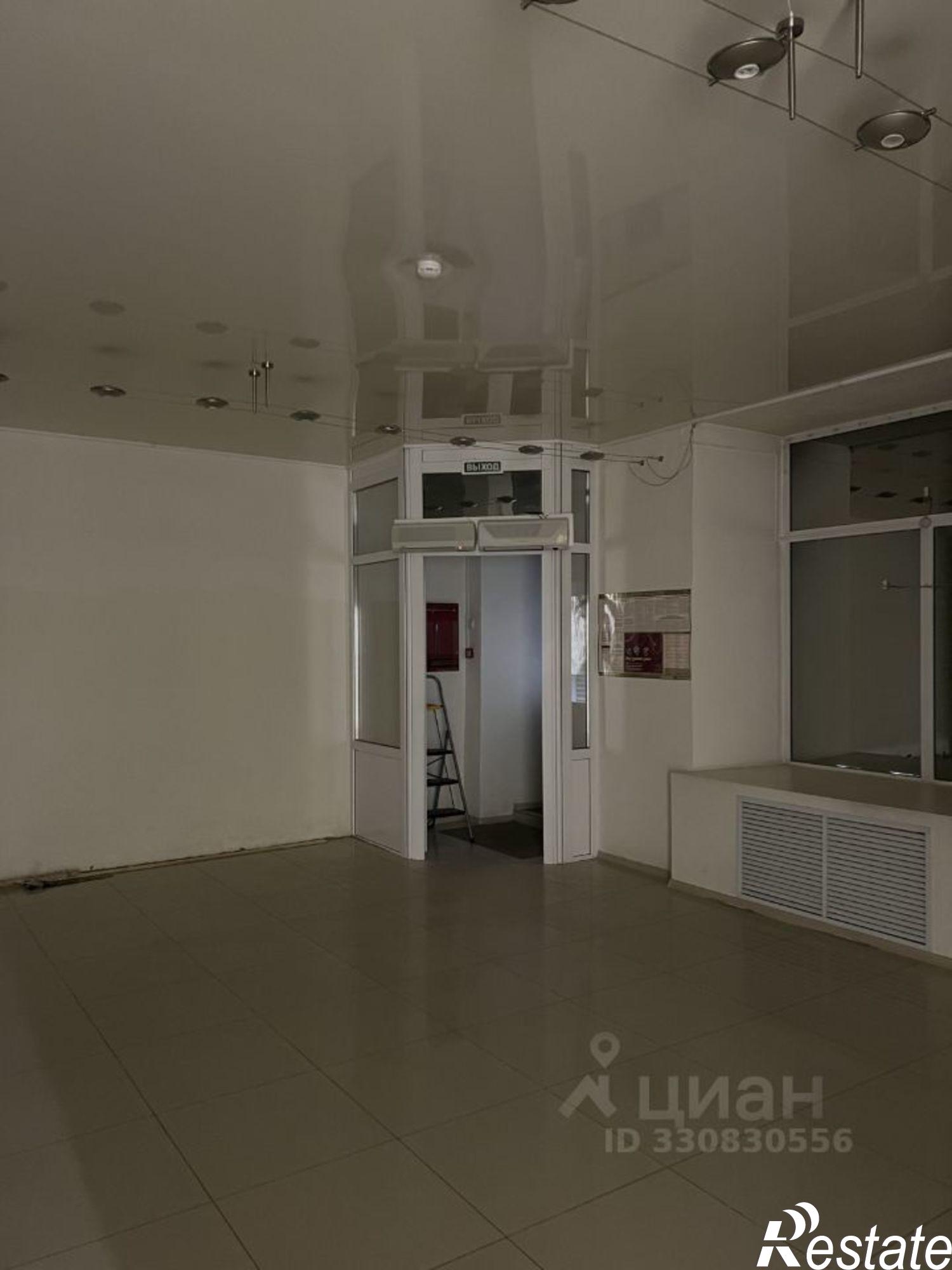 Купить торговое помещение за 68 831 200 рублей на проспект Карла Маркса