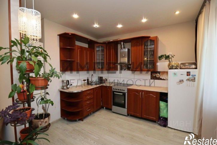 3-комн квартира улица Попова, 7 к2,  д. 7 к2
