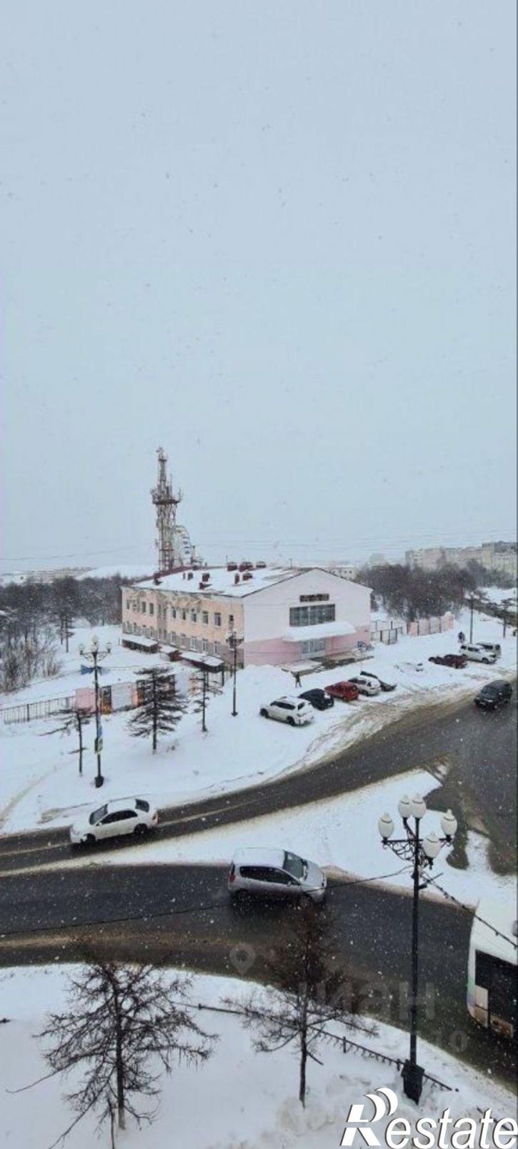 2-комн квартира Комсомольская пл, 2,  д. 2